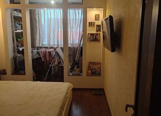 Продаю двухкомнатную квартиру, 57 м2, Самарская область, Изумрудная улица, 2