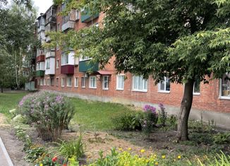 Продам 2-комнатную квартиру, 42.8 м2, Котовск, Красногвардейская улица, 9