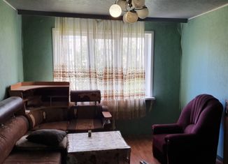 Продаю 3-ком. квартиру, 66.8 м2, Торжок, улица Луначарского, 122А