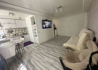 Продается 3-комнатная квартира, 51.4 м2, Кунгур, улица Ситникова, 73