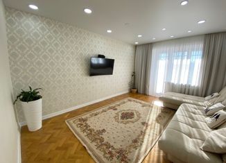 Продаю трехкомнатную квартиру, 62.4 м2, Емва, улица Дзержинского, 78