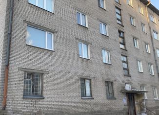 Продаю 2-комнатную квартиру, 22.7 м2, Новодвинск, улица 50-летия Октября, 50к1