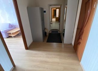 Продаю 2-ком. квартиру, 77.2 м2, Валдай, Песчаная улица, 26