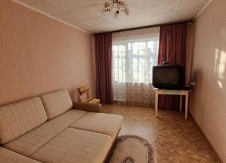 Продается 2-комнатная квартира, 44.5 м2, Мурманск, улица Героев Рыбачьего, 22, Первомайский округ