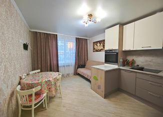 Продам 2-комнатную квартиру, 63 м2, Оренбург, улица Поляничко, 8, ЖК Сиреневый Квартал