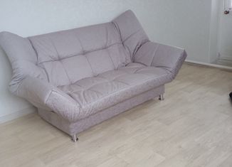 Продам 2-ком. квартиру, 43 м2, посёлок городского типа Советский, Юбилейная улица, 14