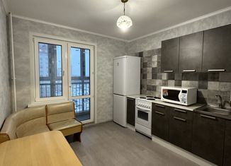 Продам 1-комнатную квартиру, 35.4 м2, Череповец, ЖК Современник, улица Монтклер, 10к1