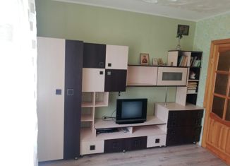 Продается 2-комнатная квартира, 45.6 м2, Великие Луки, улица Софьи Перовской, 4