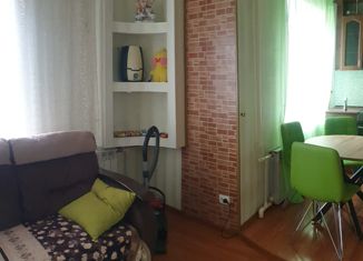 Сдача в аренду трехкомнатной квартиры, 60 м2, Юрга, Фестивальная улица, 5