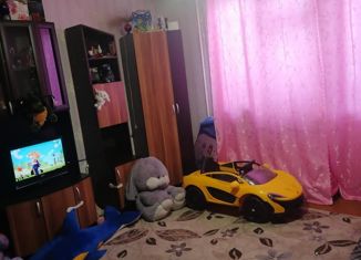 Продам 2-ком. квартиру, 43.6 м2, рабочий поселок Линёво, Коммунистический проспект, 12