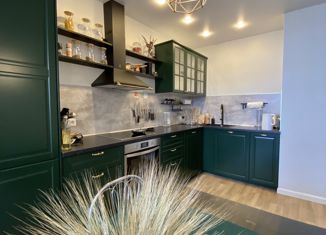 Трехкомнатная квартира на продажу, 76.7 м2, деревня Столбово, проспект Куприна, 34к1