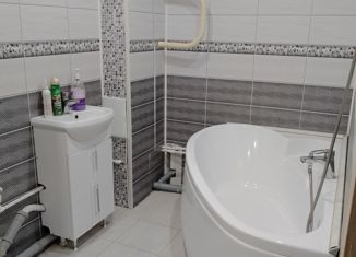 Продаю 1-ком. квартиру, 41.3 м2, Саранск, Севастопольская улица, 11, ЖК Высшая Лига