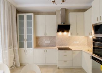 Продается трехкомнатная квартира, 96.6 м2, Нижний Новгород, улица Семашко, 30, улица Семашко