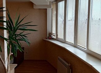 Продается 1-комнатная квартира, 40 м2, Барнаул, улица Петра Сухова, 2А, Октябрьский район