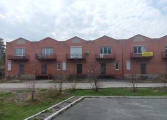 Продаю таунхаус, 137 м2, посёлок Увильды, улица Комарова, 20