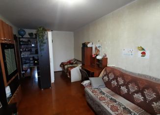 Продам 1-ком. квартиру, 39 м2, посёлок городского типа Медведево, улица Горького, 5