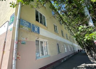 Продается трехкомнатная квартира, 59.6 м2, Уфа, улица Ленина, 69, Советский район