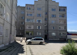 Продам 2-комнатную квартиру, 61.93 м2, поселок городского типа Карымское, Верхняя улица, 4