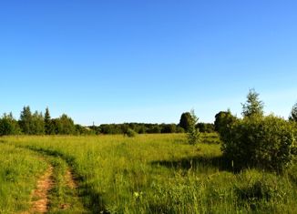 Продается участок, 10.44 сот., деревня Петрово, Луговая улица