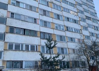 Продаю 1-ком. квартиру, 32.2 м2, Коммунар, Гатчинская улица, 18А