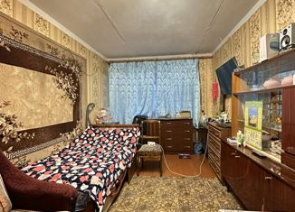 Продается однокомнатная квартира, 30 м2, Боровичи, улица Свободы, 18