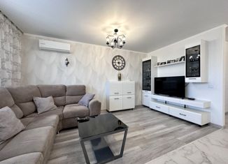 Двухкомнатная квартира на продажу, 62.2 м2, деревня Алтуховка