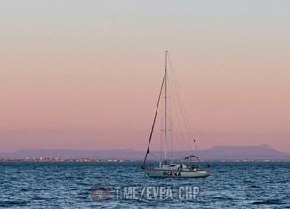 Продаю земельный участок, 6 сот., село Крыловка, улица Мира