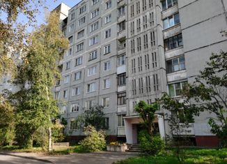 Продается трехкомнатная квартира, 70 м2, Тверь, проспект Чайковского, 1/1