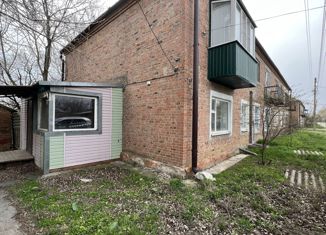 Продаю 4-ком. квартиру, 62.2 м2, поселок Степной Курган, улица Победы, 24