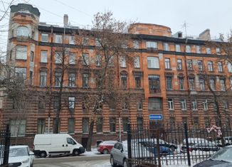 Продается 5-комнатная квартира, 143.8 м2, Санкт-Петербург, 20-я линия Васильевского острова, 13, метро Василеостровская