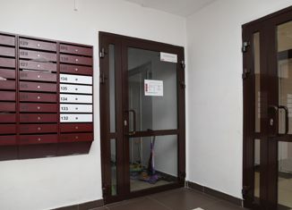Продажа 2-ком. квартиры, 37.3 м2, Новосибирск, улица Виноградова, 5, улица Виноградова