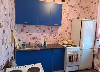 Продается 2-комнатная квартира, 52 м2, поселок городского типа Николаевка, Строительная улица, 24