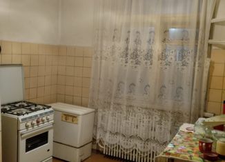 Продаю 2-ком. квартиру, 47.3 м2, Губкин, улица Ленина, 28