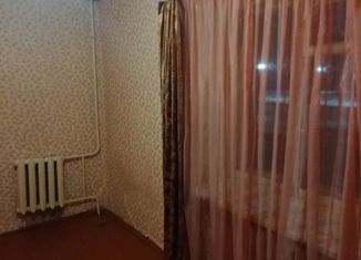 Продажа 3-ком. квартиры, 50 м2, Кулебаки, улица 60 лет ВЛКСМ, 3