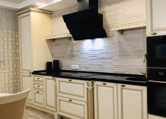 Трехкомнатная квартира на продажу, 100 м2, Саратов, Усть-Курдюмская улица, 29, ЖК Изумрудный