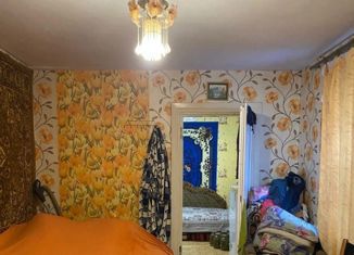 Продам 2-комнатную квартиру, 32 м2, Евпатория, Красноармейская улица, 36