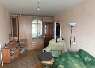 Продаю 1-ком. квартиру, 30 м2, Волжск, улица Чкалова, 12