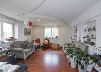 Продам дом, 450 м2, посёлок Молодёжный, улица Угарова