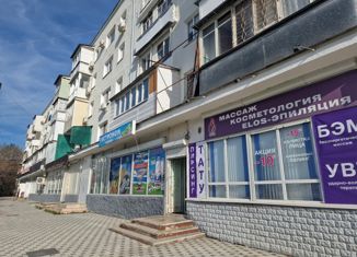 Продаю 2-комнатную квартиру, 42 м2, Севастополь, проспект Октябрьской Революции, 57, Гагаринский район