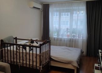 Продается 2-ком. квартира, 63 м2, Боровичи, Южная улица, 8