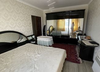 Продаю 5-комнатную квартиру, 117 м2, Нальчик, Тырныаузский проезд, 12, район Стрелка