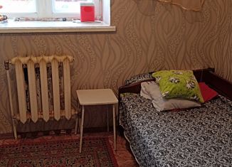 Продаю однокомнатную квартиру, 33.6 м2, Радужный, 10-й микрорайон, 16К1