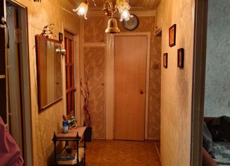 Трехкомнатная квартира на продажу, 54.2 м2, Полярные Зори, улица Белова, 13