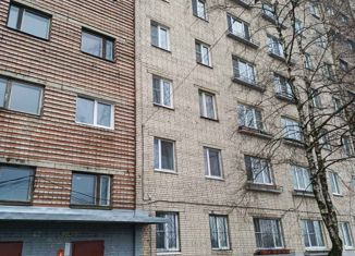 Продажа трехкомнатной квартиры, 56.8 м2, Санкт-Петербург, Стрельнинское шоссе, 6к3