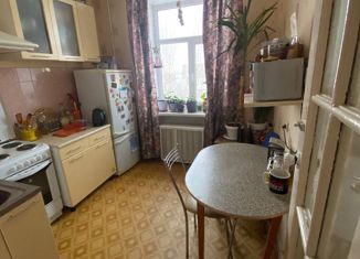 Продаю двухкомнатную квартиру, 56.4 м2, Мончегорск, Стахановская улица, 11