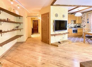 Продам 4-ком. квартиру, 120 м2, Екатеринбург, улица Менделеева, 18, улица Менделеева