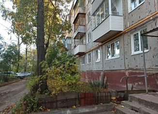 Продается четырехкомнатная квартира, 57.6 м2, Щёкино, Пролетарская улица, 7