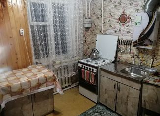 Трехкомнатная квартира на продажу, 41.3 м2, посёлок городского типа Покровское, Комсомольская улица, 7