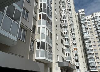 Продается 2-комнатная квартира, 71 м2, Екатеринбург, Библиотечная улица, 43, Библиотечная улица
