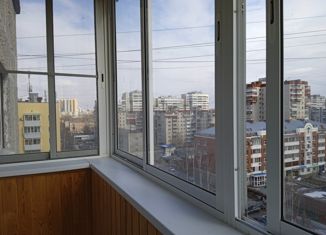 Продажа 2-ком. квартиры, 62 м2, Екатеринбург, улица Индустрии, 31, метро Проспект Космонавтов